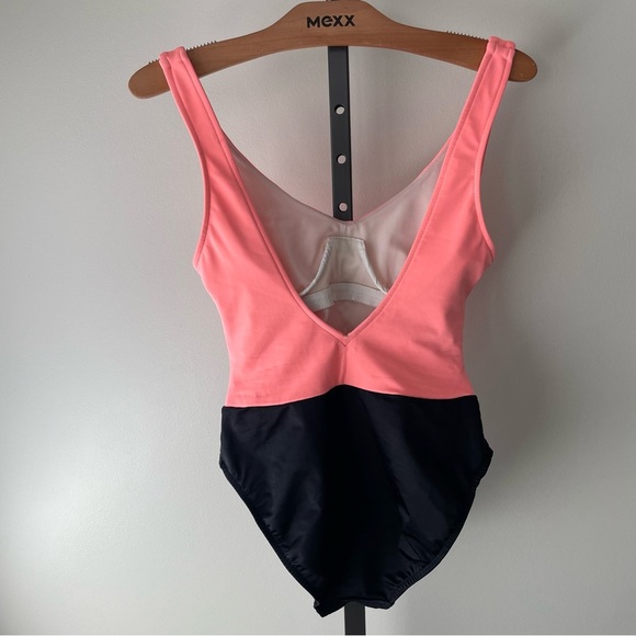 Pink and Black Women's Swimsuit - Picture 2 of 10